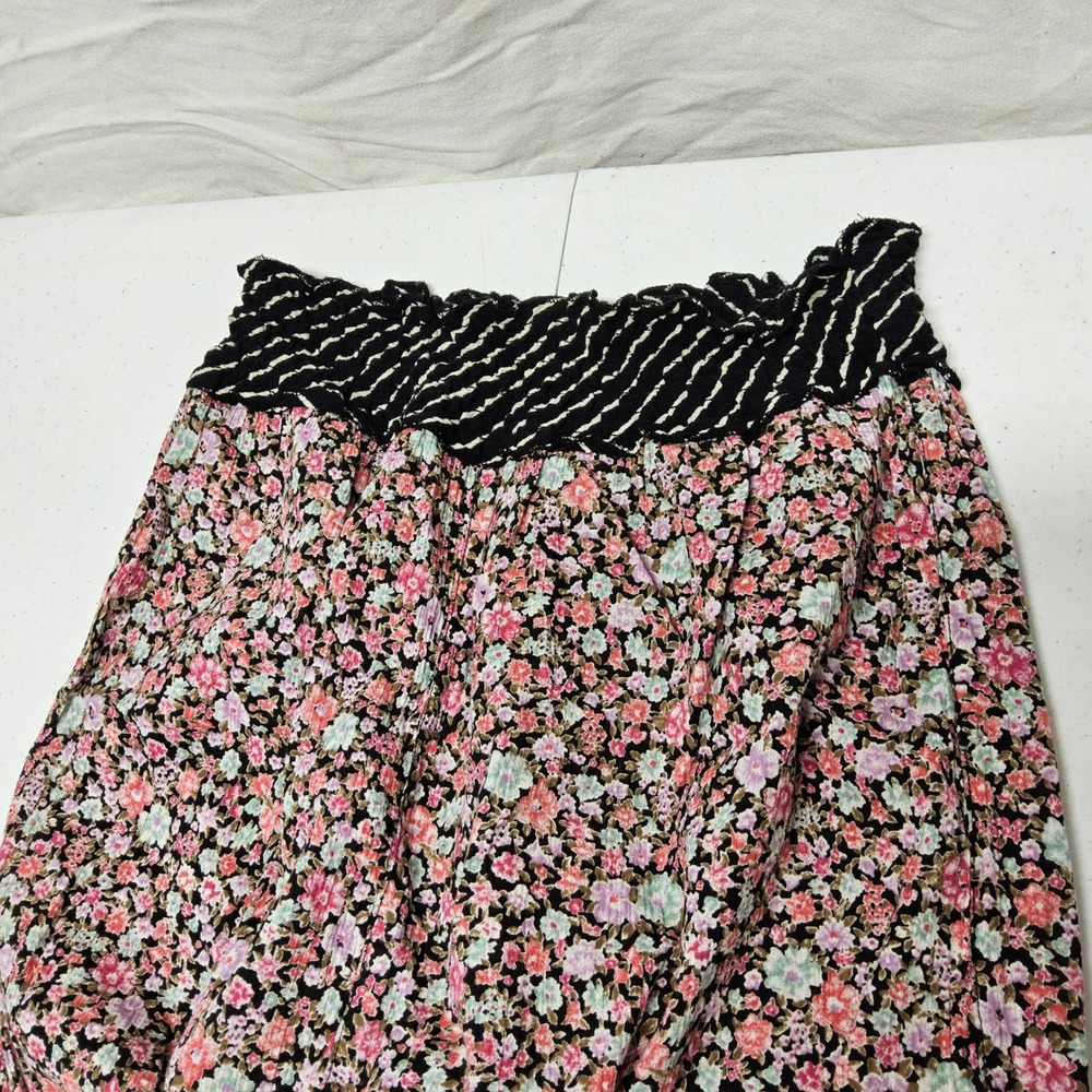 Roxy Floral Sleeveless Top Womens‎ XS Black Pink Smocked Bell Charms